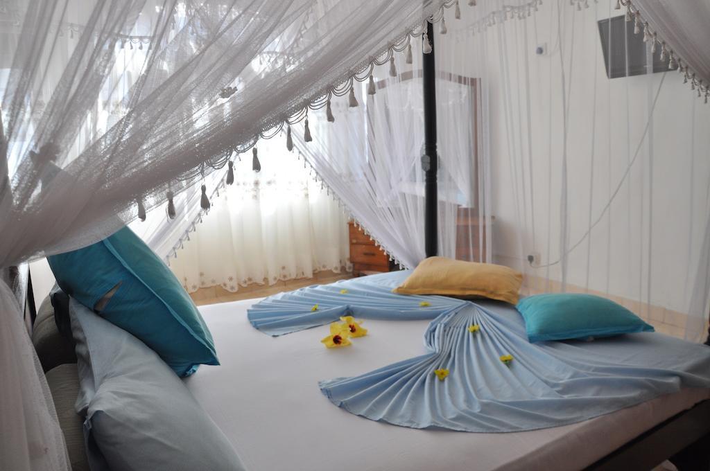 كالي Thenu Rest Guest House الغرفة الصورة